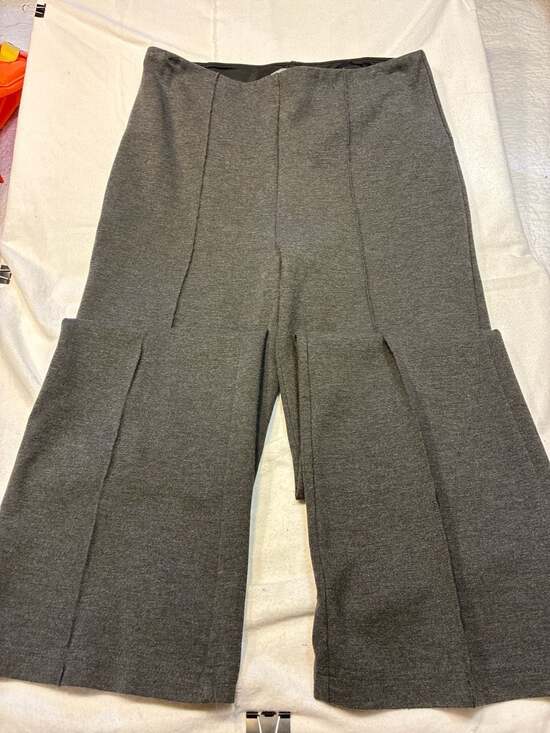 Lyssé Pants - Lyssé Grey Wide Leg Ponte Pants with Front Seam Size L